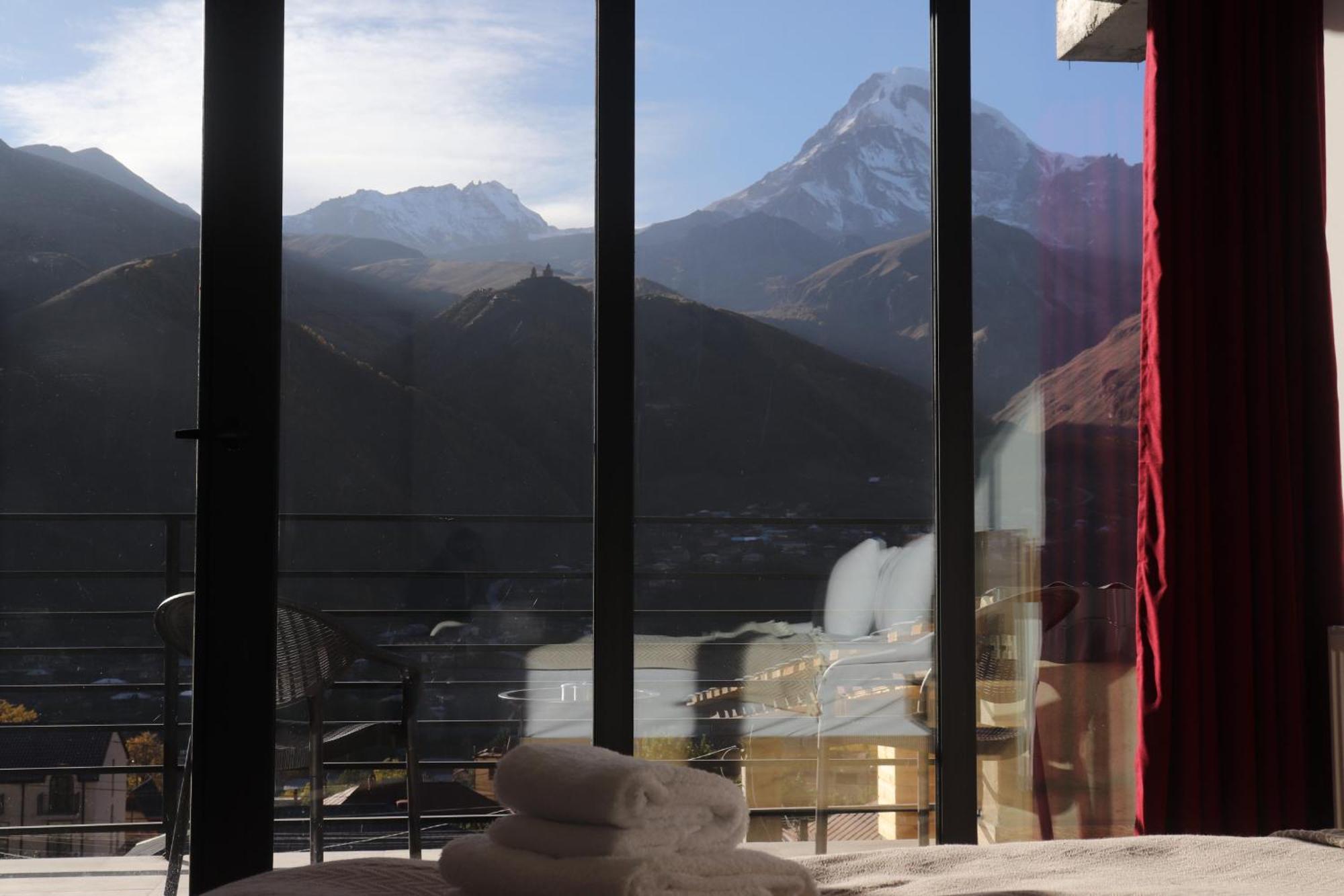 Rooftop Kazbegi ภายนอก รูปภาพ