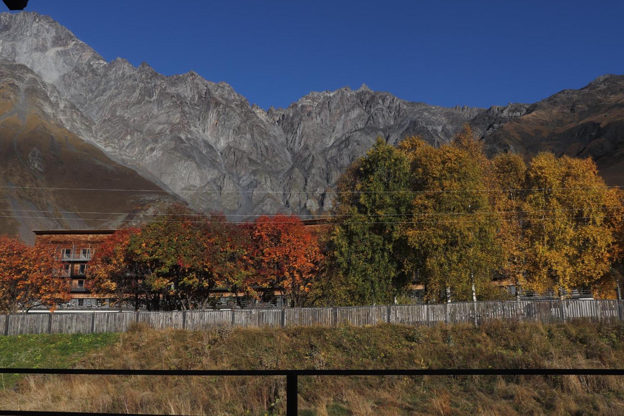 Rooftop Kazbegi ภายนอก รูปภาพ